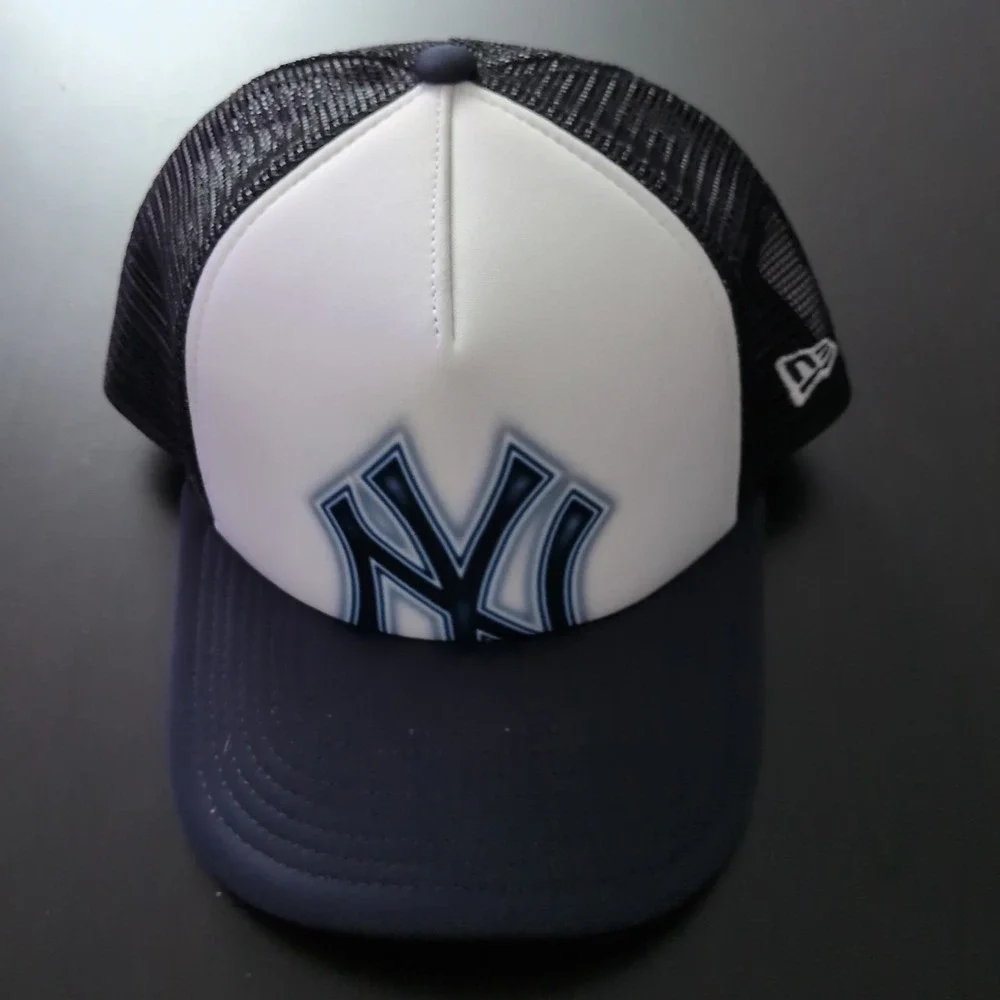 New Era‎ 9Forty New York Yankees Foam Trucker Hat Youth OSFM Blue